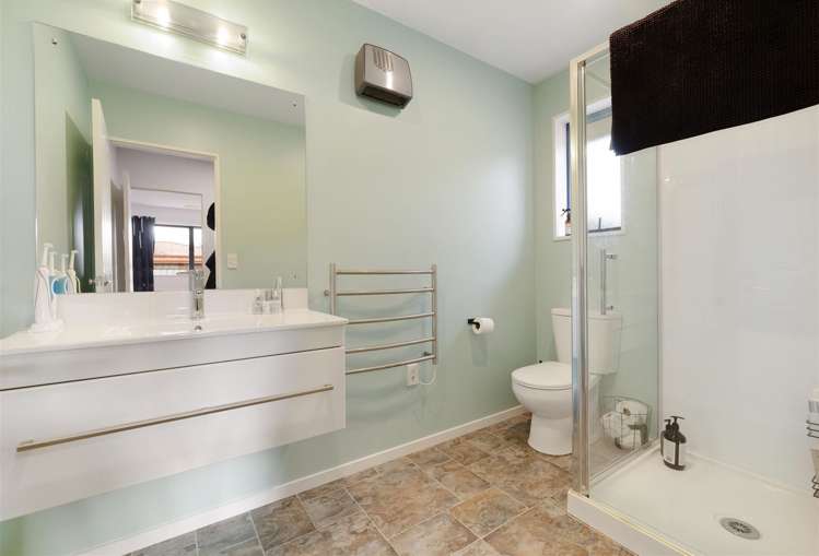 13 Ash Avenue Albert Town_8