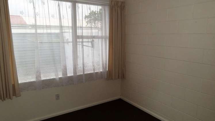 1220/20a Dickson Crescent Hornby_5