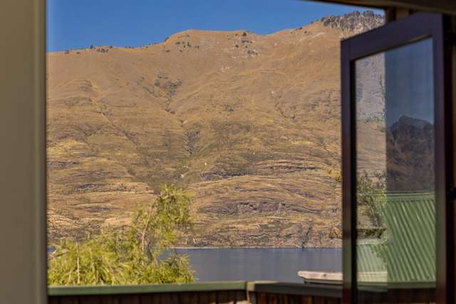 22B Evergreen Place Sunshine Bay_1