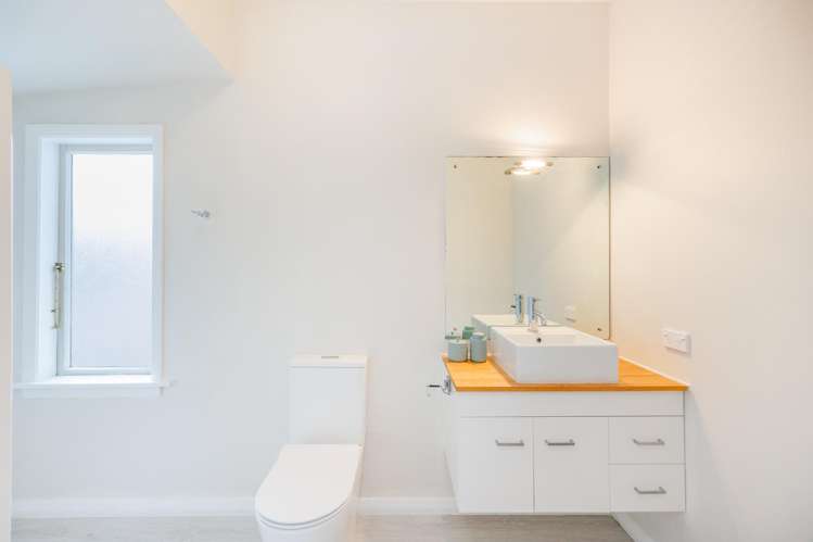 24 Vernon Avenue Takaro_18