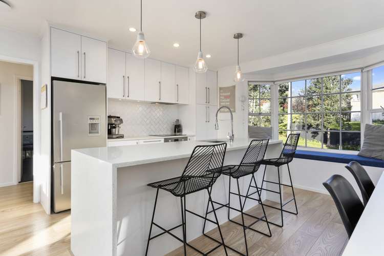 3 Easter Parade Glen Eden_5