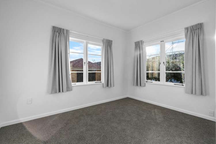 33 Dalethorpe Avenue 10458_15
