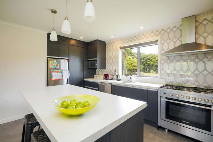 94 Ariki Avenue Otatara_7