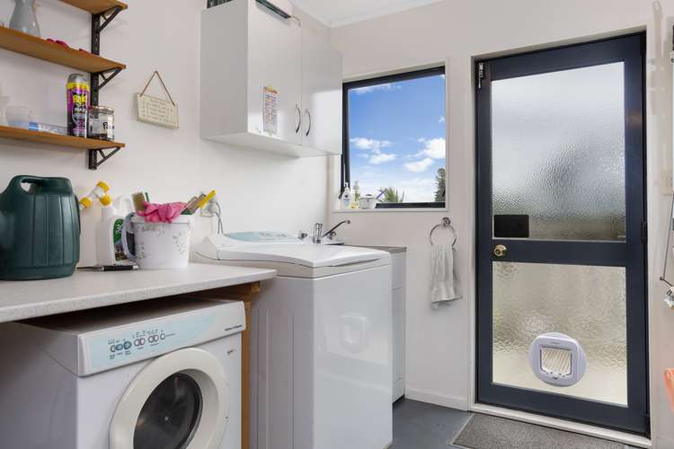 106 Ridge Street Otumoetai_15