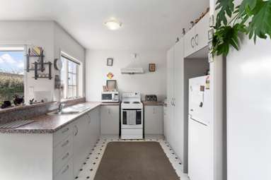 24B Henderson Avenue_1