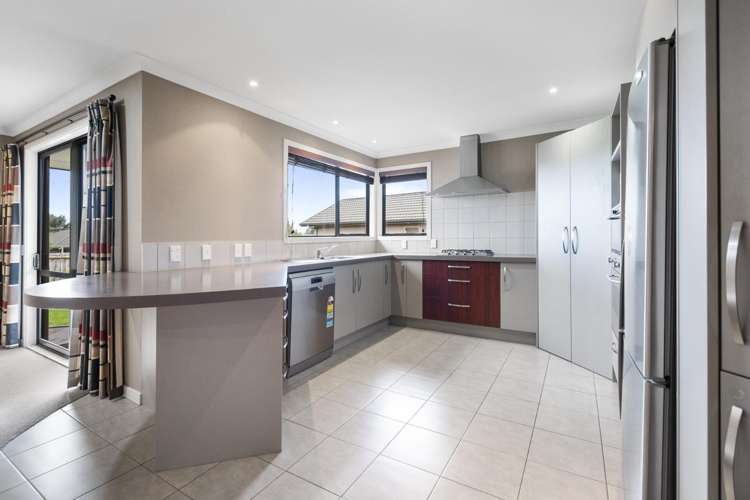 19 Johnstone Drive Fitzherbert_5