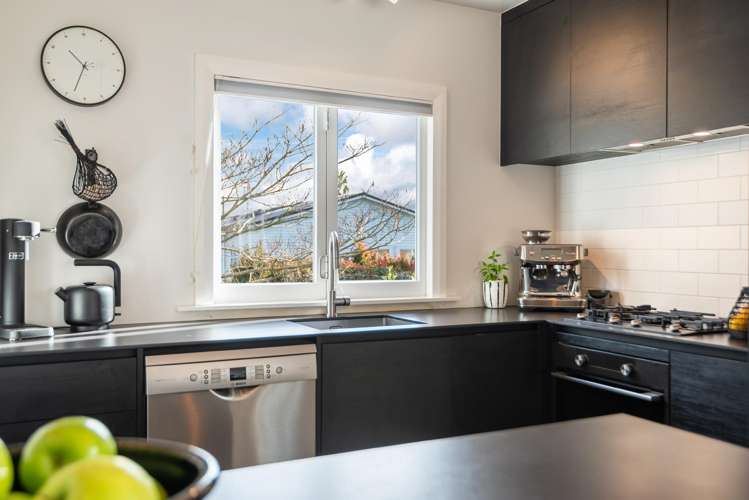 44 Warwick Avenue Westmere_10