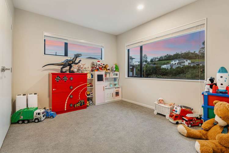 8 Tagish Way Orewa_11