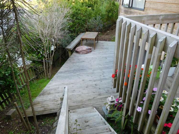 2/65 Sunset Road Totara Vale_12