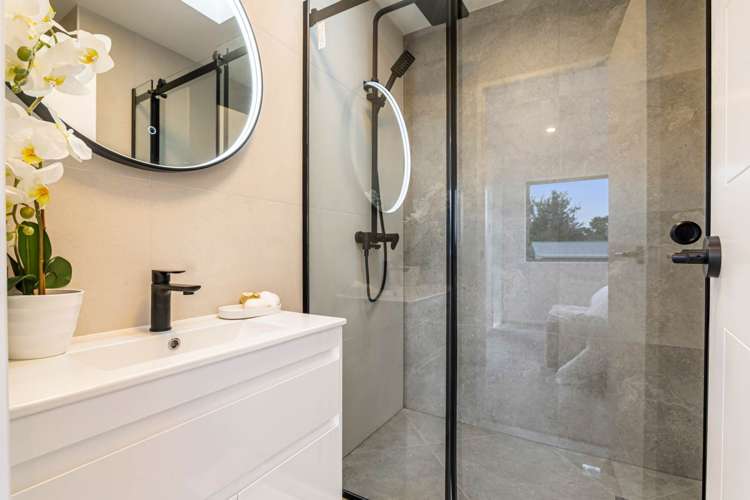 935 Whangaparaoa Road Manly_20