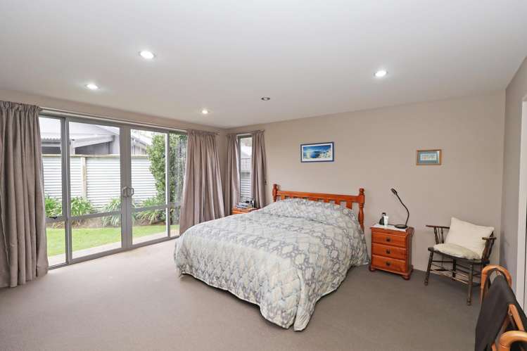 44 Glenroy Park Drive Waikiwi_11