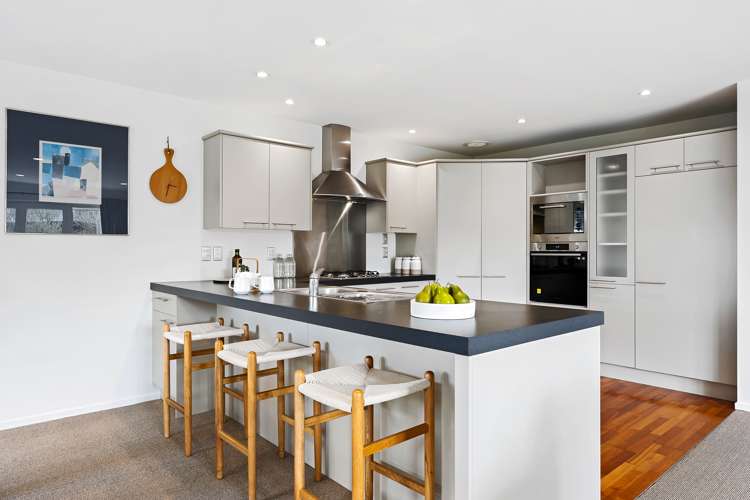 7 Benmore Gardens Harewood_3