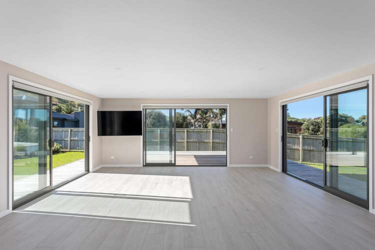 17 Beach Cove Wainui_5