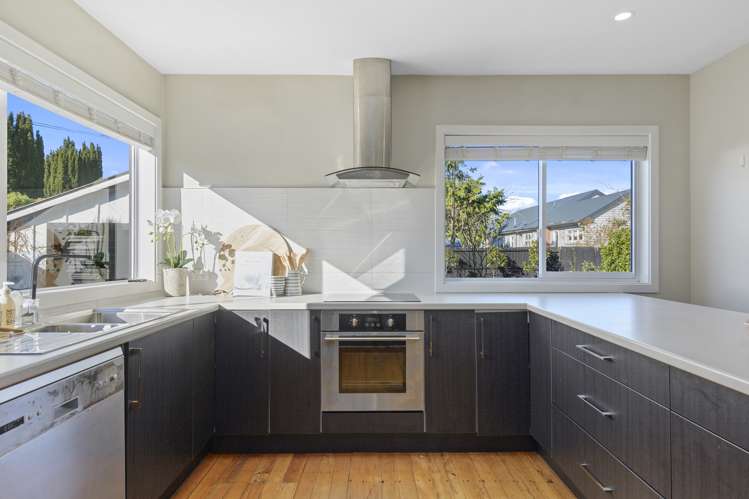 27 Aorangi Road Bryndwr_7