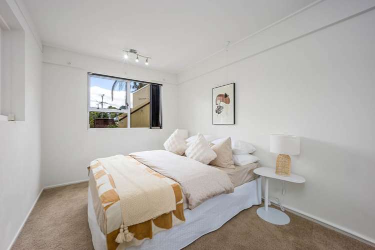 48 Lyons Avenue Murrays Bay_32