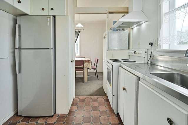 1105 Cunningham Crescent Mayfair_4