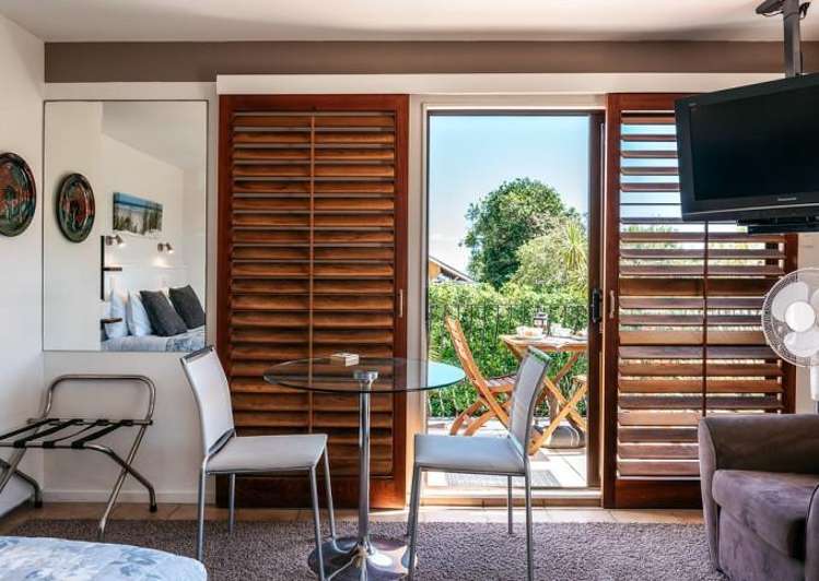 1B/3-7 Fourth Avenue Onetangi_6