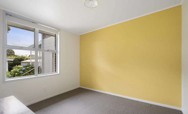 10 Roretana Drive Athenree_11