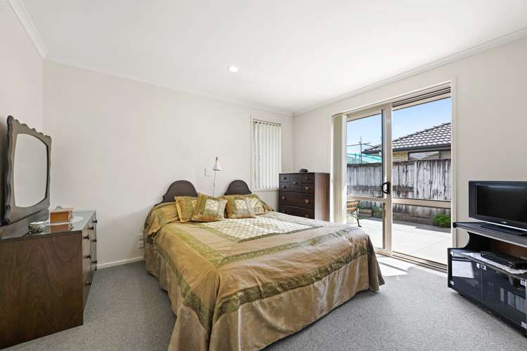 6 Saint Johns Avenue Hamilton East_10