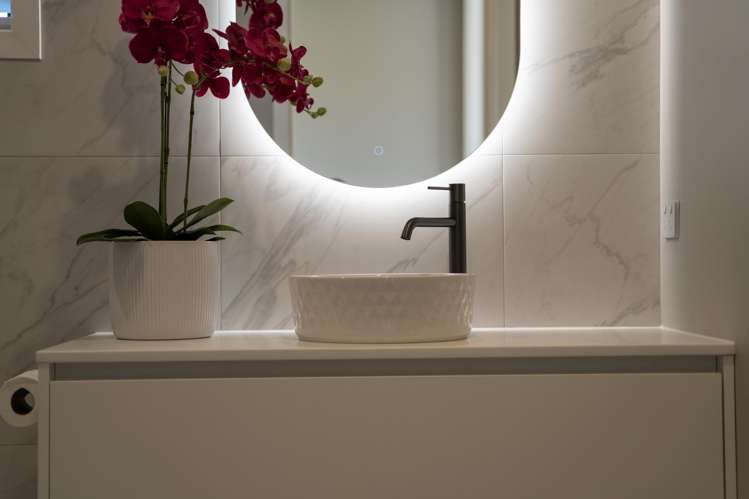 11 Rua Street Albert Town_17