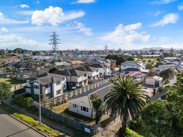 297 Massey Road Mangere East_21