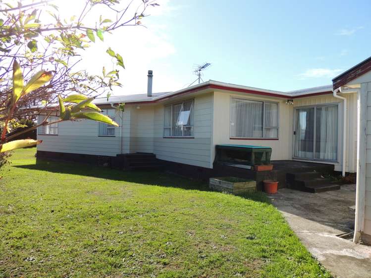 9 River Road Masterton_16