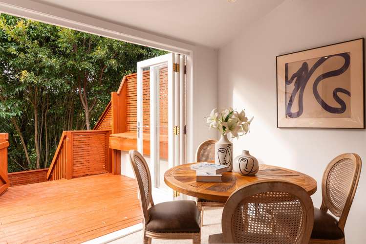 2/24 Wisteria Way Mairangi Bay_8