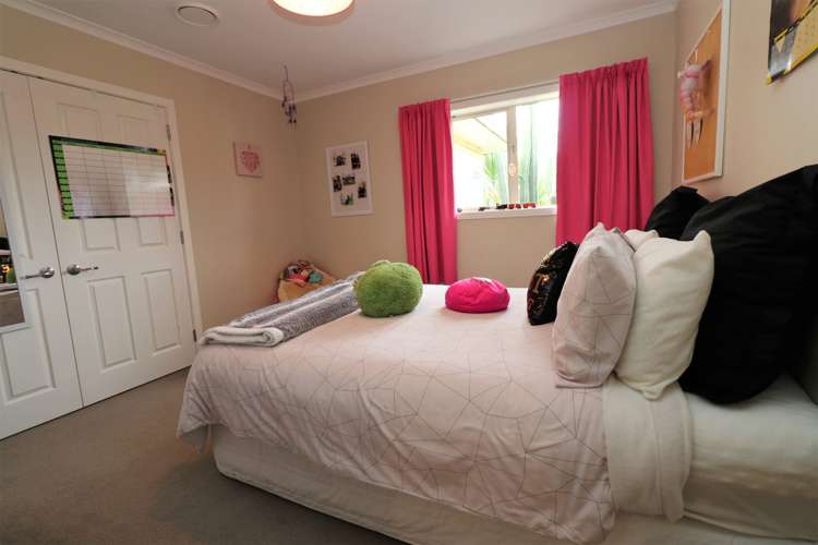 6 Endelave Way Carterton_11