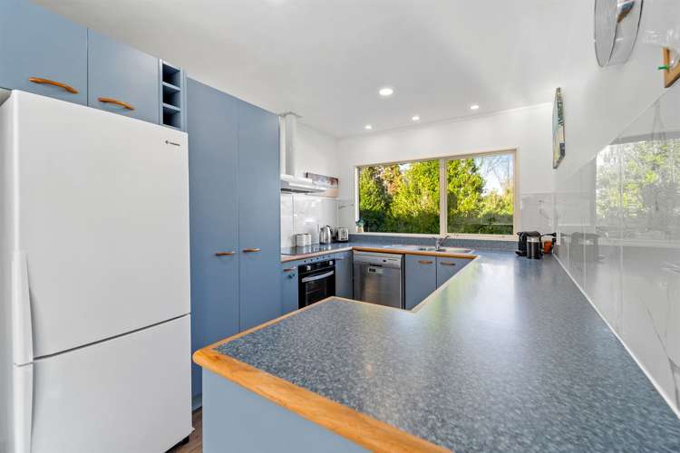 2/15 Ellenbury Place Stanmore Bay_6