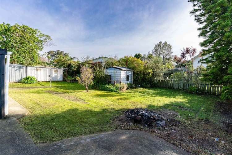 5 Montague Place Onerahi_23