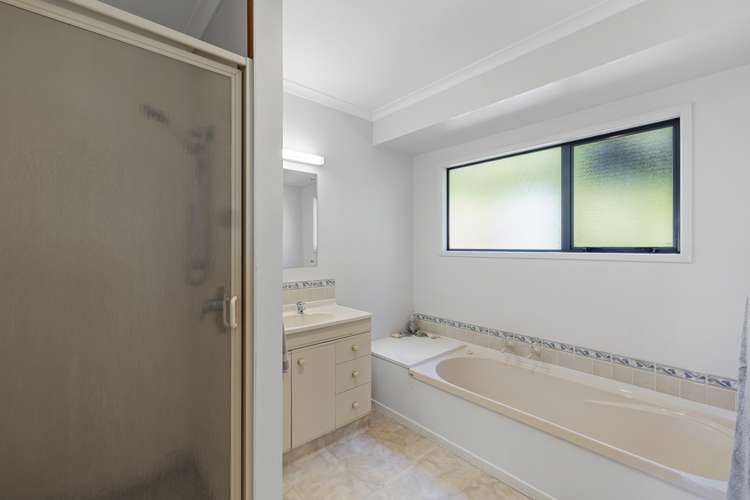 3 Maple Crescent Whalers Gate_19