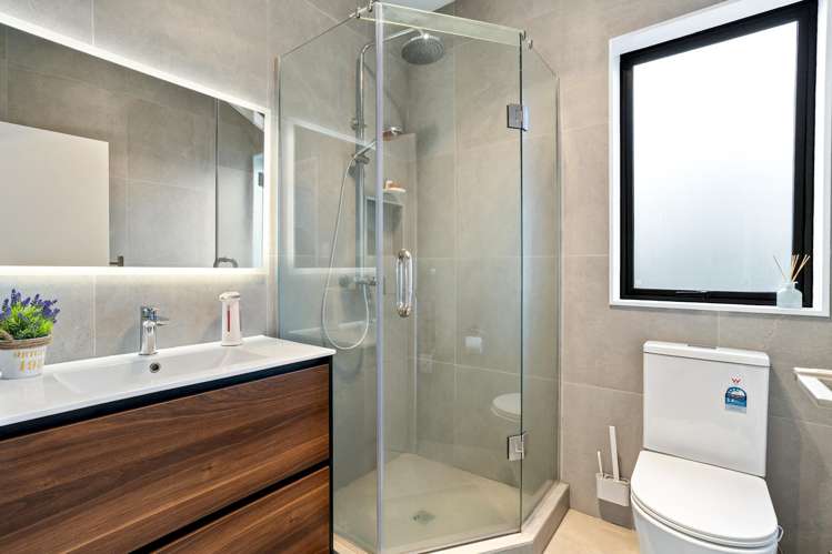 137 Keri Vista Rise Papakura_17