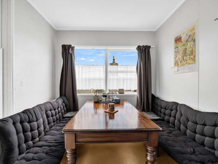 18a Sylvan Crescent Te Atatu South_10