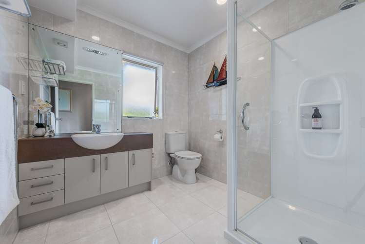 74 Pine Harbour Parade Beachlands_11