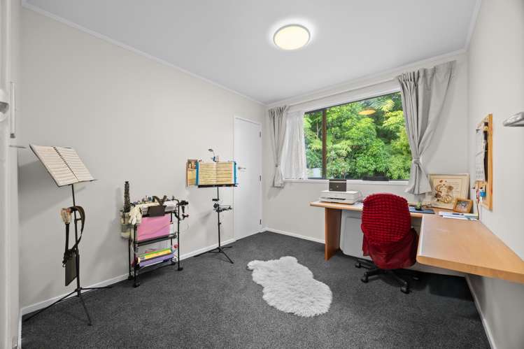 274 Forest Hill Road Waiatarua_16