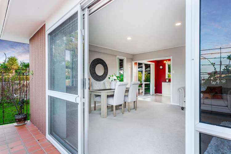 33 Tiroroa Avenue Te Atatu South_3