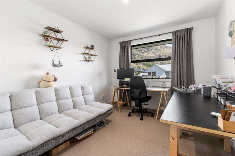29 Myles Way Lower Shotover_19
