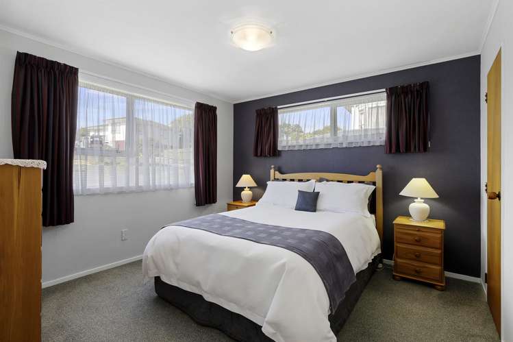 40 Outram Grove Kelson_7