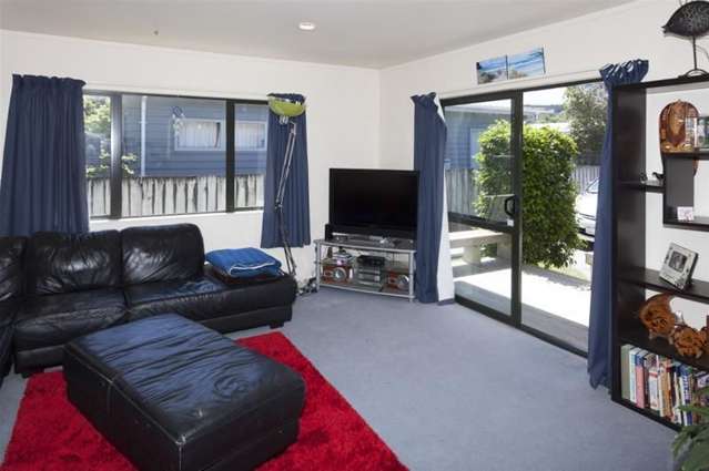 207b The Square Whangamata_2