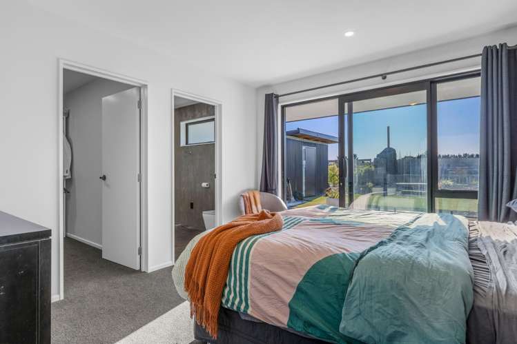 1266 West Coast Road West Melton_13