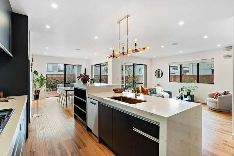 63 Craigs Way_5