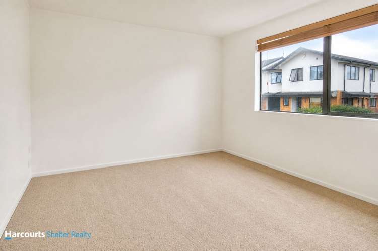 24/2 Arawa Street New Lynn_8