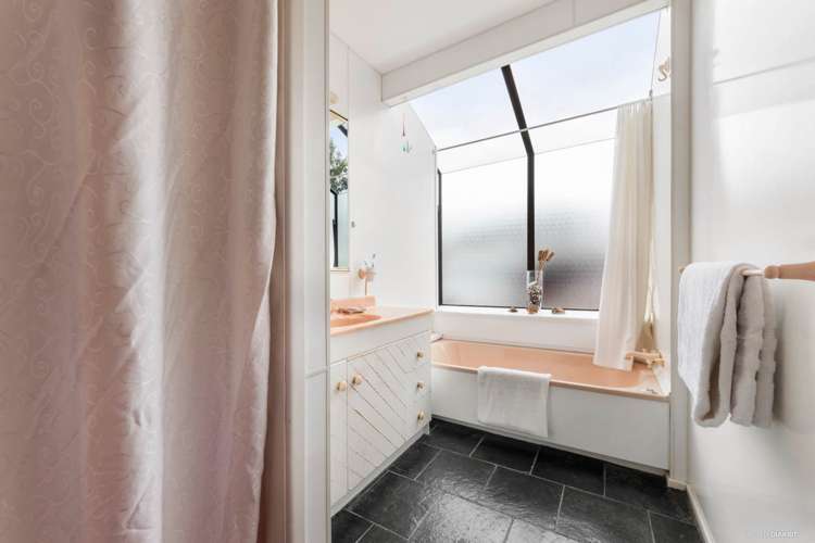 36 Kelkirk Street Kelston_12