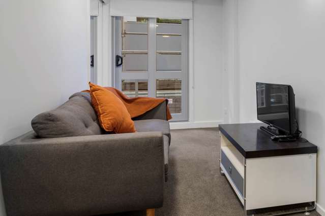 1P/135 Victoria Street West City Centre_2