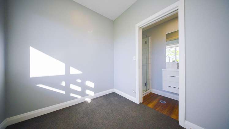 2 Atatu Lane Wigram_30