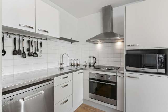 206/206/19 Bute Road Browns Bay_2