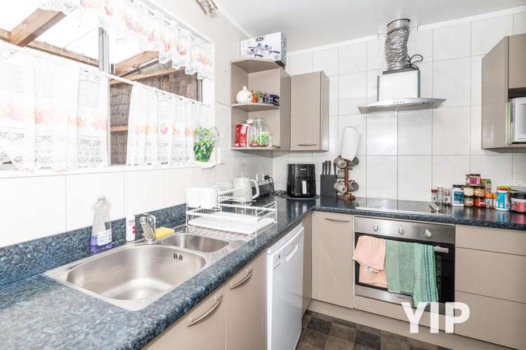 71A Larsen Crescent Tawa_5