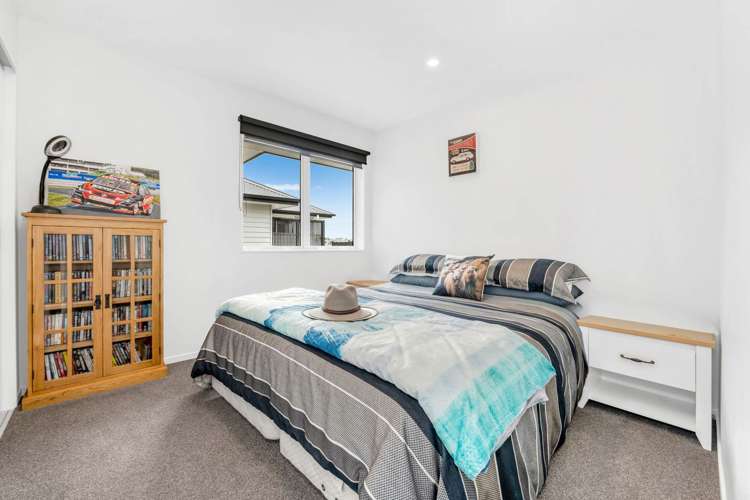 8 Seventh View Avenue Beachlands_7