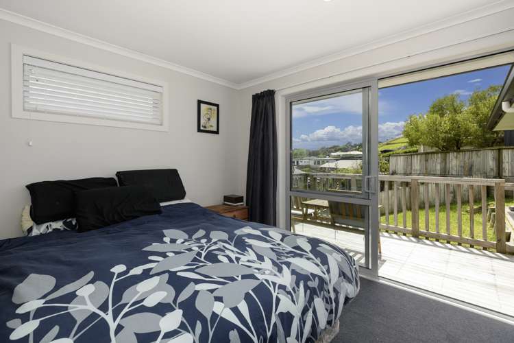 142 Ballintoy Park Drive Welcome Bay_12