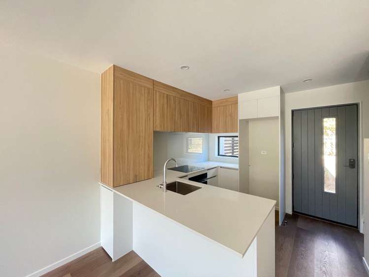 7 Selo Street Glen Eden_3